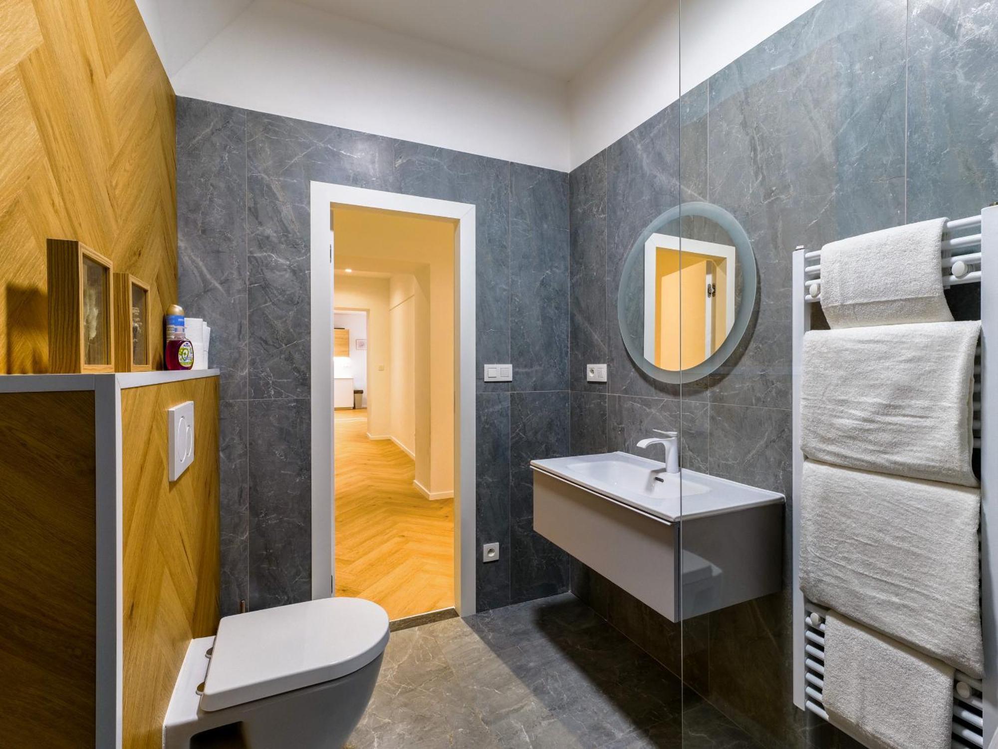 Hviezdoslavova Apartments, Trnava Centre, Parking Available エクステリア 写真