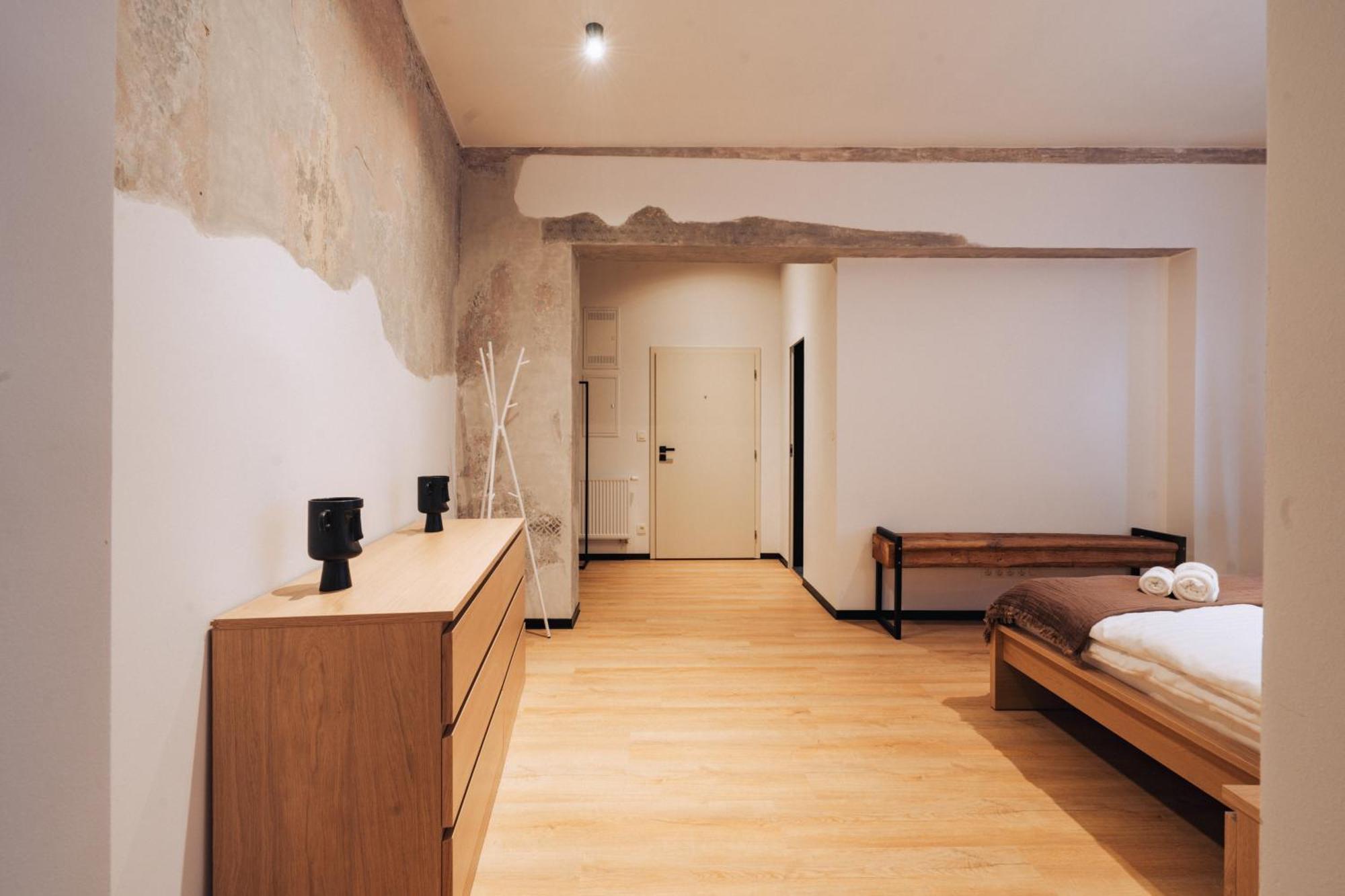 Hviezdoslavova Apartments, Trnava Centre, Parking Available エクステリア 写真