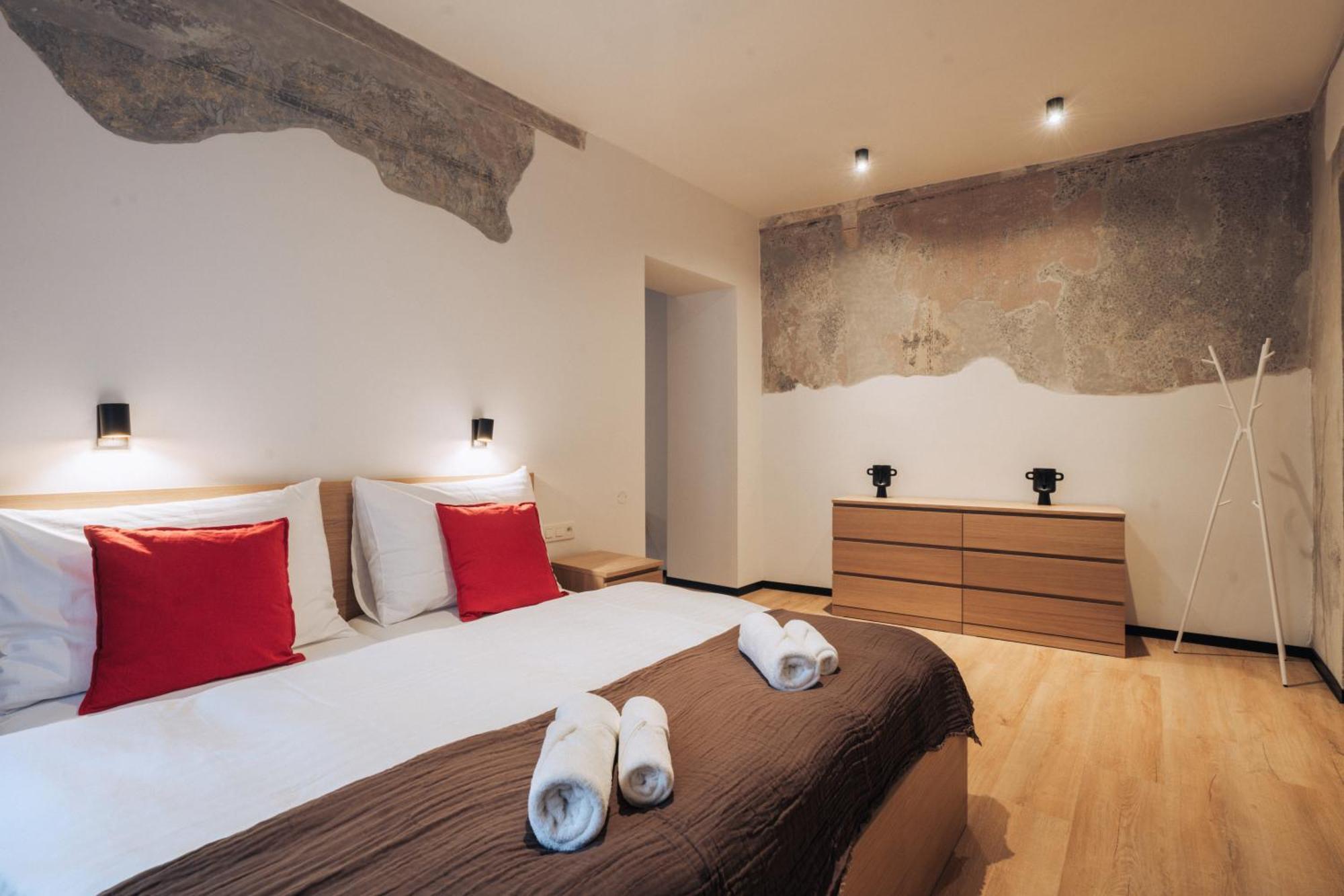 Hviezdoslavova Apartments, Trnava Centre, Parking Available エクステリア 写真